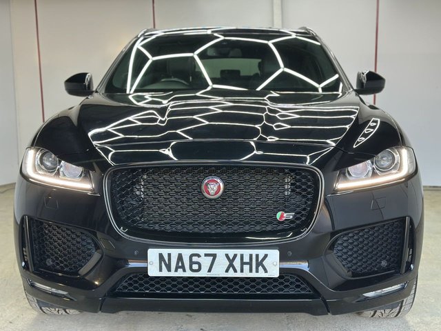 2017 Jaguar F-Pace 3L S 5dr - Photo 5