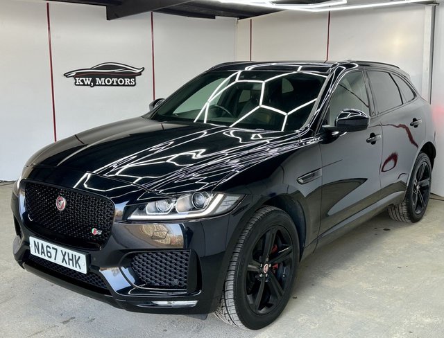 2017 Jaguar F-Pace 3L S 5dr - Photo 10