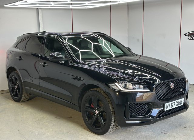 2017 JAGUAR F-PACE
