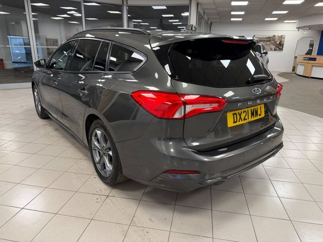 2021 Ford Focus 1L St-Line Edition 5dr - Photo 5