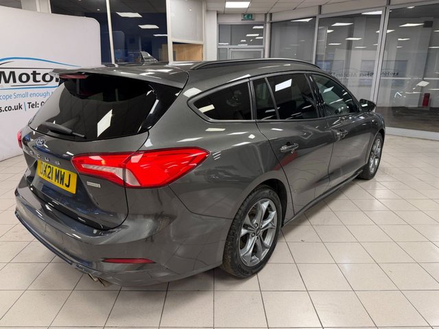 2021 Ford Focus 1L St-Line Edition 5dr - Photo 8