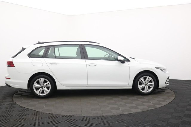 2023 Volkswagen Golf 1.5L Life 5dr - Photo 2