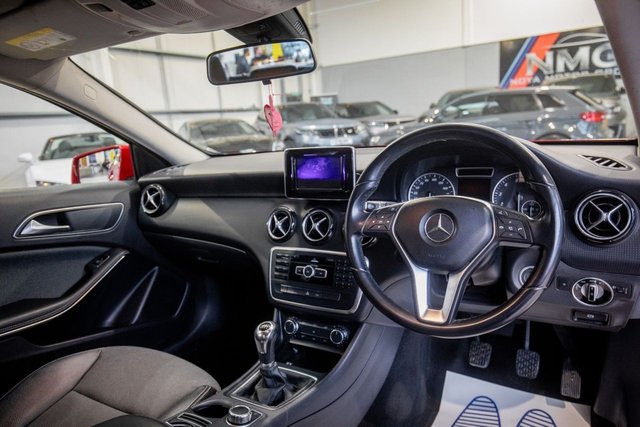 2013 Mercedes-Benz A-Class 1.6L Se 5dr - Photo 2
