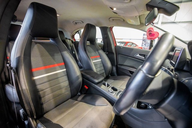 2013 Mercedes-Benz A-Class 1.6L Se 5dr - Photo 3