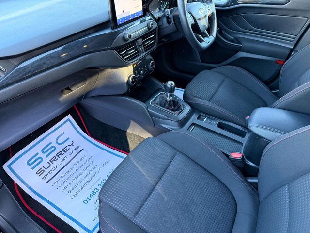 2020 Ford Focus - Photo 6