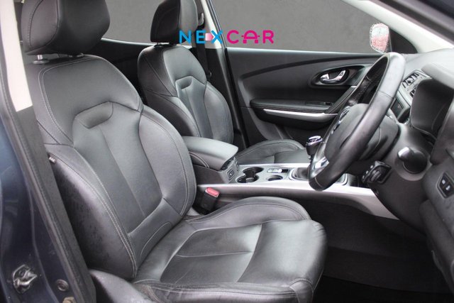 2016 RENAULT KADJAR 2016 1.5 dCi Signature S Nav SUV 5dr Diesel Manual Euro 6 (s/s) (110 ps) - Photo 12