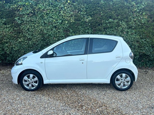 2012 TOYOTA AYGO - Photo 4