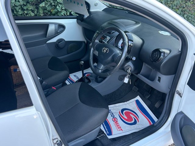 2012 TOYOTA AYGO - Photo 10