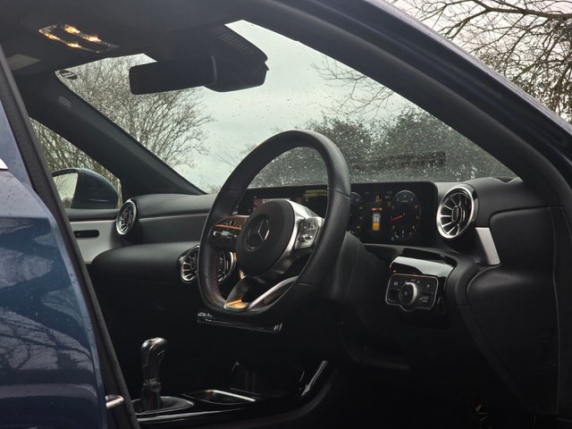 2021 Mercedes-Benz A-CLASS - Photo 12