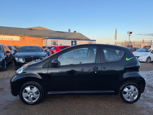 2010 TOYOTA AYGO - Photo 4