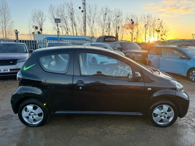 2010 TOYOTA AYGO - Photo 7