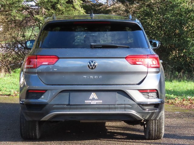 2021 VOLKSWAGEN T-ROC - Photo 8