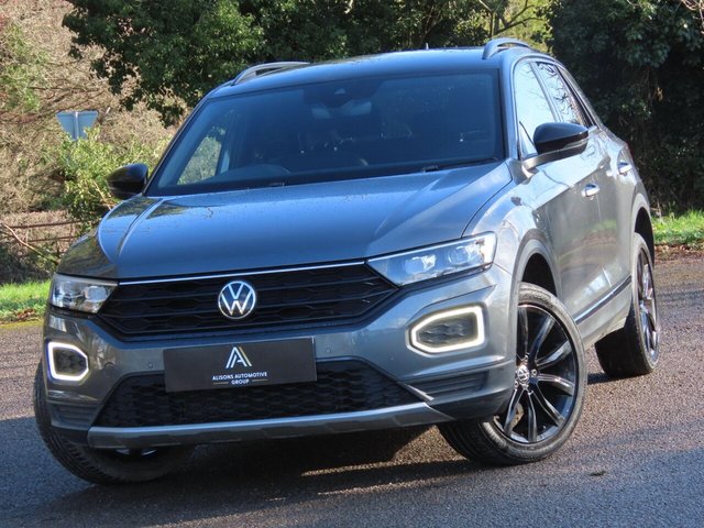 2021 VOLKSWAGEN T-ROC - Photo 2