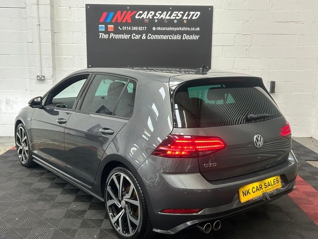 2018 Volkswagen Golf - Photo 3