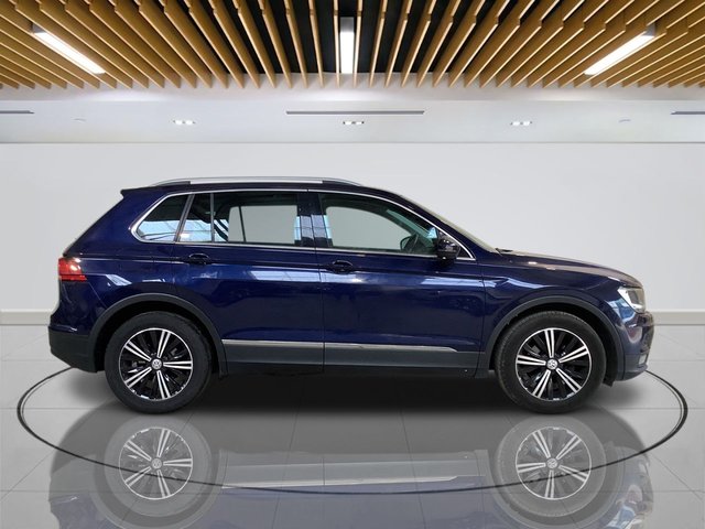 2019 Volkswagen Tiguan 1.5L SE Navigation 5dr - Photo 9