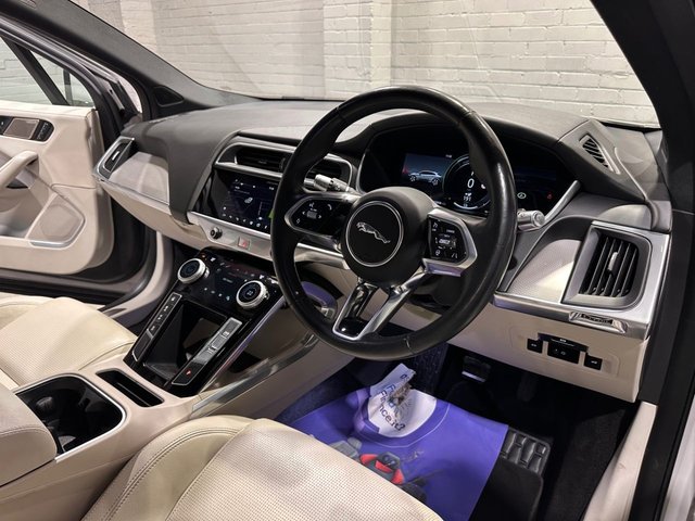 2019 Jaguar I-Pace - Photo 12