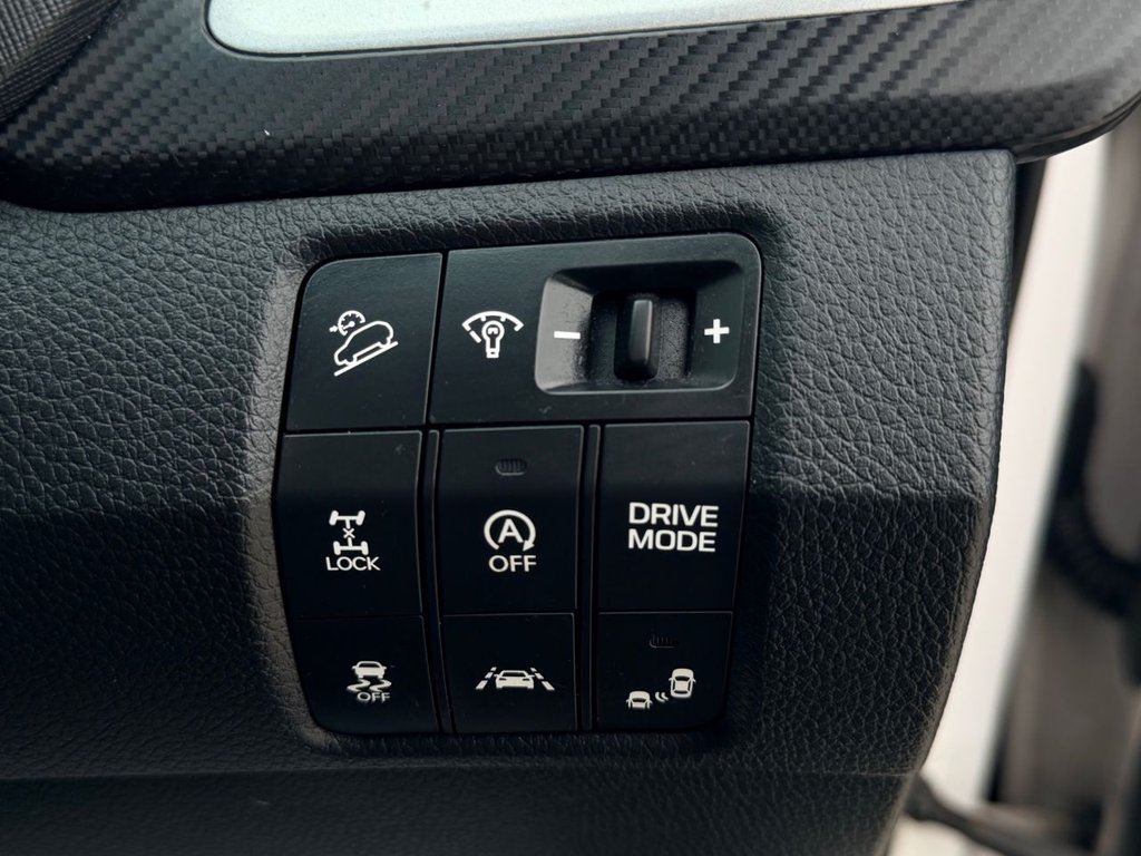 USED 2016 65 HYUNDAI SANTA FE 2.2 CRDi Blue Drive Premium SE SUV 5dr Diesel Auto 4WD Euro 6 (s/s) (7 Seat) (200ps) 5 Services|Roof|Camera|SatNav|R.F Sensors|Heated & Cold Seats|