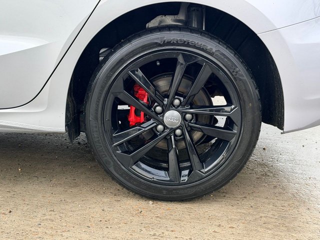 2020 Audi A3 1.5L Sport 5dr - Photo 4