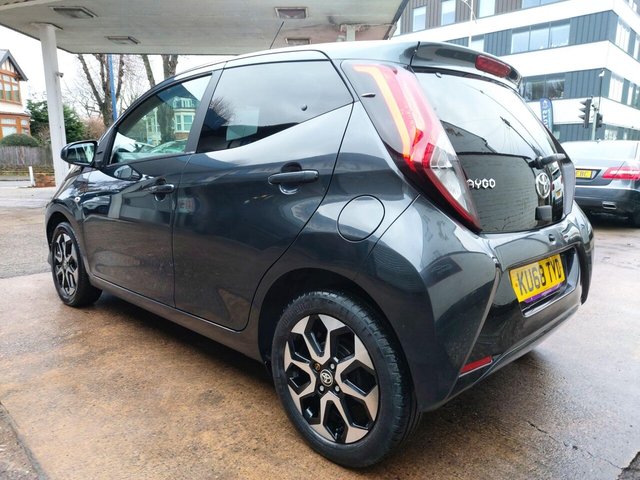 2018 68 TOYOTA AYGO 1.0 VVT-i x-plore Euro 6 5dr - Photo 10