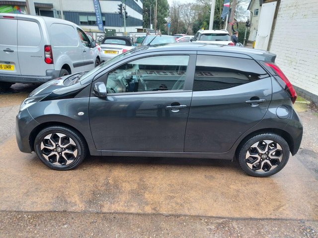 2018 68 TOYOTA AYGO 1.0 VVT-i x-plore Euro 6 5dr - Photo 8