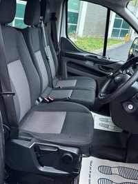 USED 2018 18 FORD TRANSIT CUSTOM 2.0 320 EcoBlue Crew Van Double Cab 5dr Diesel Manual L2 H1 Euro 6 (6 Seat) (130 ps) A/C | BLUETOOTH | HEATED WINDSCREEN