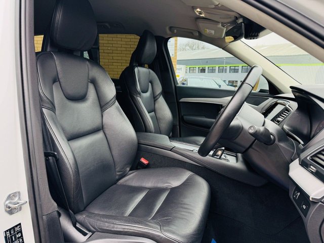 2021 Volvo Xc90 2L Momentum 5dr - Photo 12