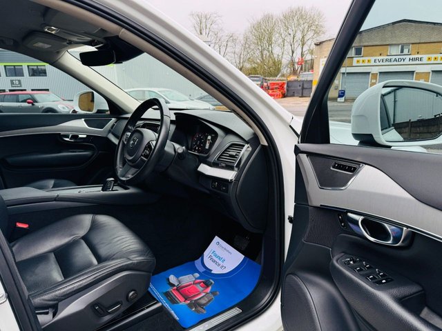 2021 Volvo Xc90 2L Momentum 5dr - Photo 11