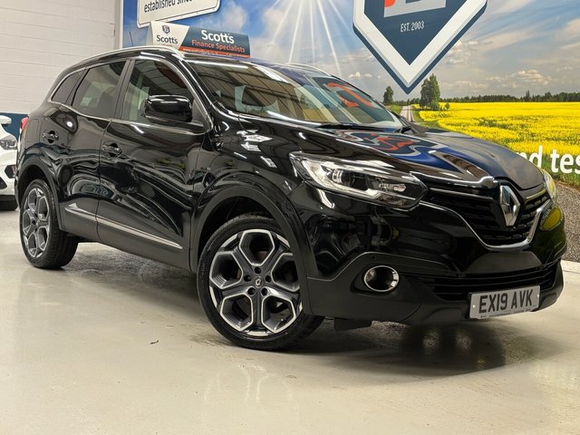 2019 Renault Kadjar 1.3 TCe Dynamique S Nav SUV 5 Door Petrol Manual Black Euro 6 1 Former Keeper photo