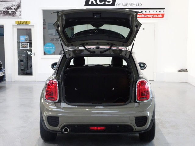 2019 MINI HATCH 1.5 Cooper Sport Hatchback 3dr Petrol Steptronic Euro 6 (s/s) (136 ps) - Photo 12