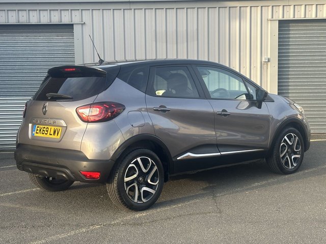 2019 RENAULT CAPTUR - Photo 5