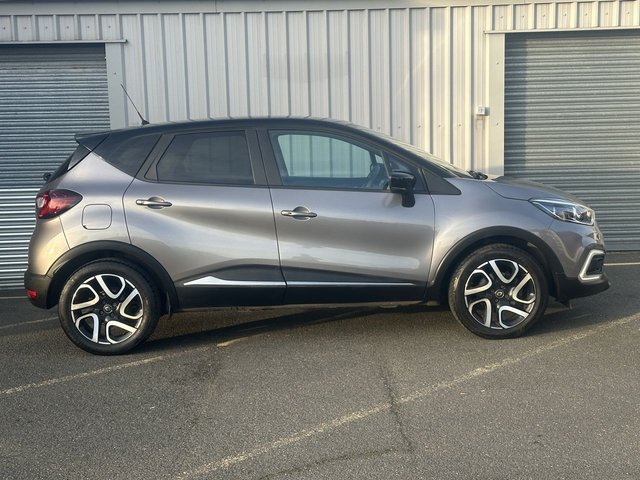 2019 RENAULT CAPTUR - Photo 6