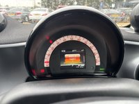 USED 2021 71 SMART FORTWO 17.6kWh Premium Cabriolet 2dr Electric Auto (22kW Charger) (82 ps) reversing camera, heated seats