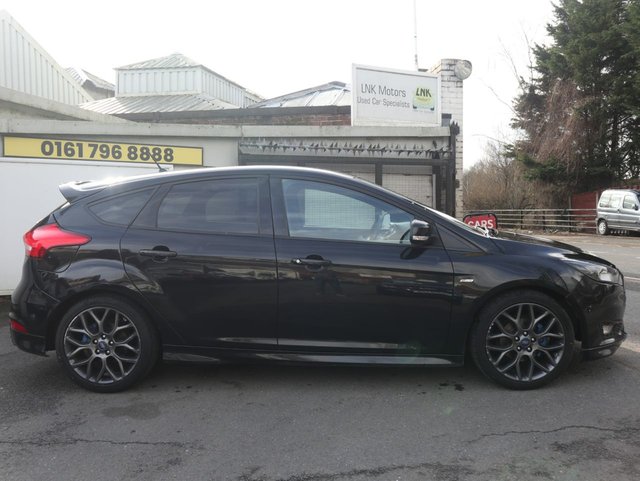 2018 Ford Focus 1L St-Line 5dr - Photo 3