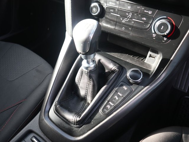 2018 Ford Focus 1L St-Line 5dr - Photo 7