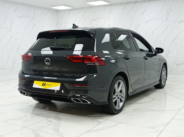 2023 Volkswagen Golf 1.5L R-Line 5dr - Photo 10
