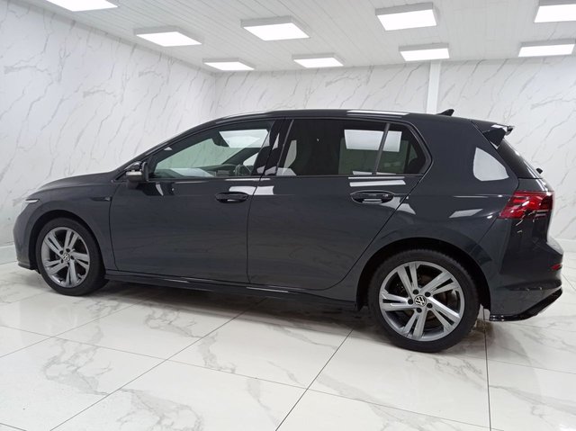 2023 Volkswagen Golf 1.5L R-Line 5dr - Photo 12