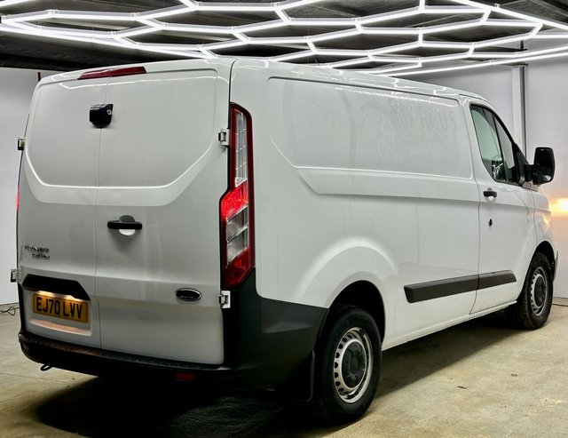2020 Ford Transit Custom 2L Leader 5dr - Photo 11