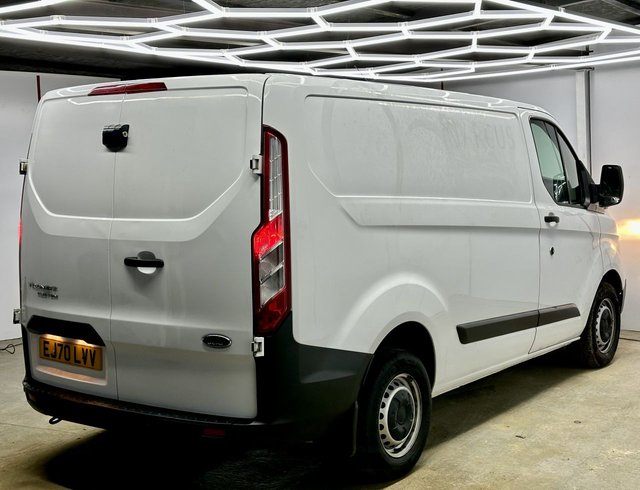 2020 Ford Transit Custom 2L Leader 5dr - Photo 12