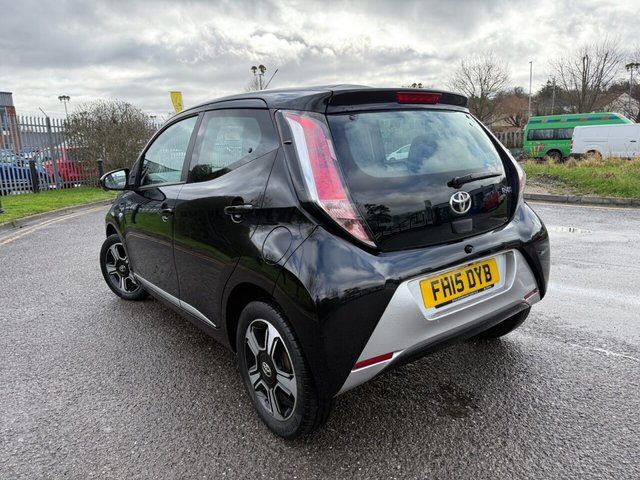 2015 Toyota Aygo 1L X-Clusiv 5dr - Photo 6