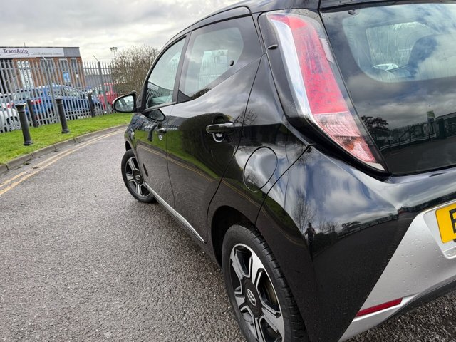 2015 Toyota Aygo 1L X-Clusiv 5dr - Photo 7