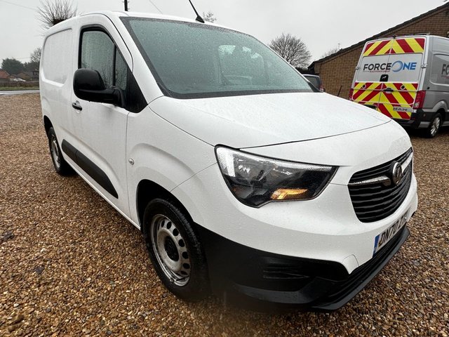 2020 Vauxhall Combo 1.6L Edition 4dr - Photo 6