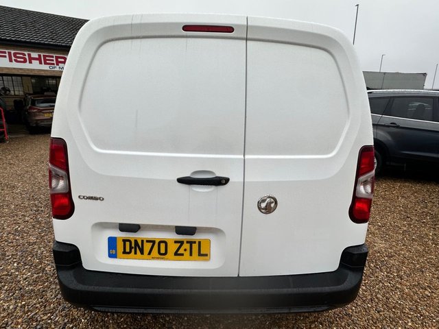 2020 Vauxhall Combo 1.6L Edition 4dr - Photo 7
