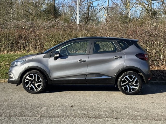 2017 RENAULT CAPTUR - Photo 2