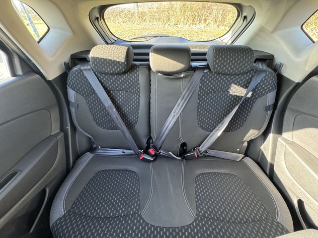 2017 RENAULT CAPTUR - Photo 10