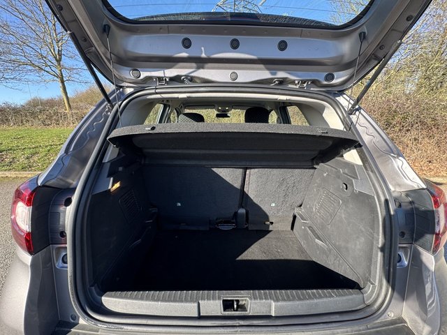 2017 RENAULT CAPTUR - Photo 11