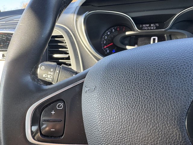 2017 RENAULT CAPTUR - Photo 12