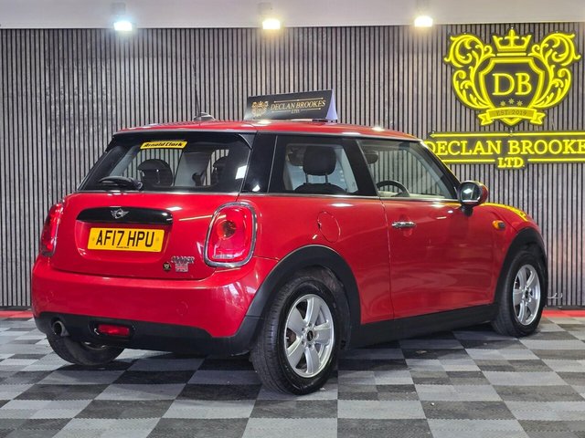 2017 MINI HATCH 1.5 Cooper Euro 6 (s/s) 3dr - Photo 3