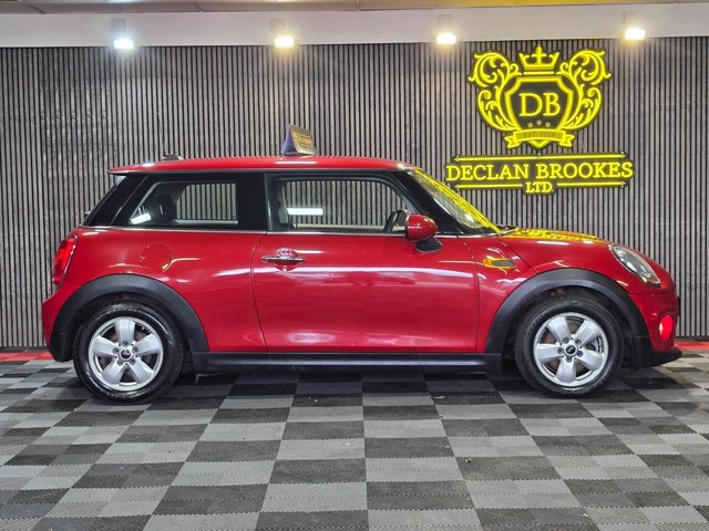 2017 MINI HATCH 1.5 Cooper Euro 6 (s/s) 3dr - Photo 2