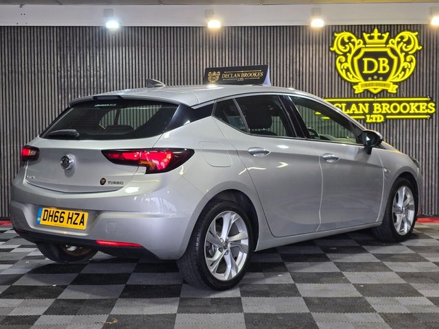 2017 VAUXHALL ASTRA 1.4i Turbo SRi Nav Euro 6 5dr - Photo 3