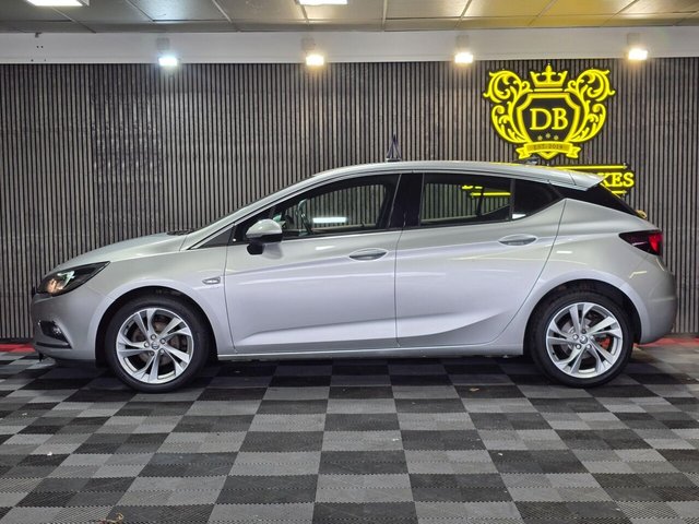 2017 VAUXHALL ASTRA 1.4i Turbo SRi Nav Euro 6 5dr - Photo 6